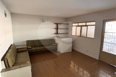 Sobrado à venda com 4 quartos no Centro, Salto, SP