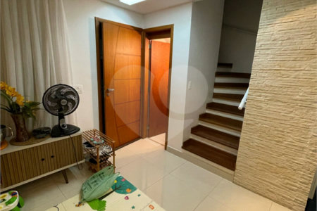 Casa à venda com 3 quartos, sendo 1 suíte,  no condomínio Villagio Campo Grande, São Paulo - SP
