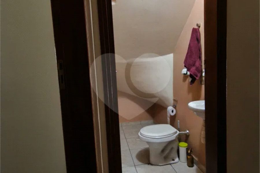 Sobrado à venda com 2 quartos em Jaraguá, São Paulo, SP