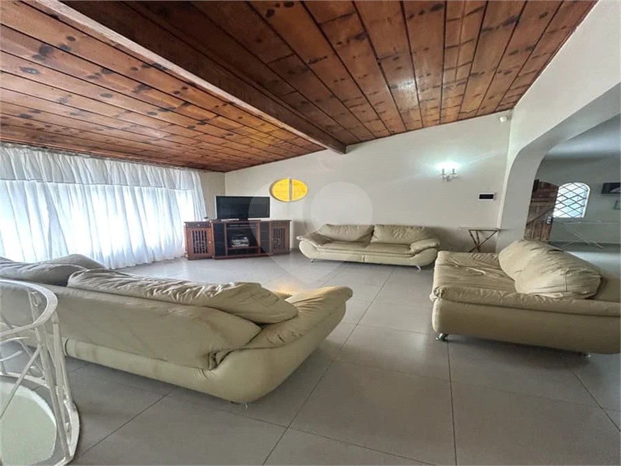 Sítio à venda com 5 quartos, sendo 2 suítes,  em Marmeleiro, São Roque, SP