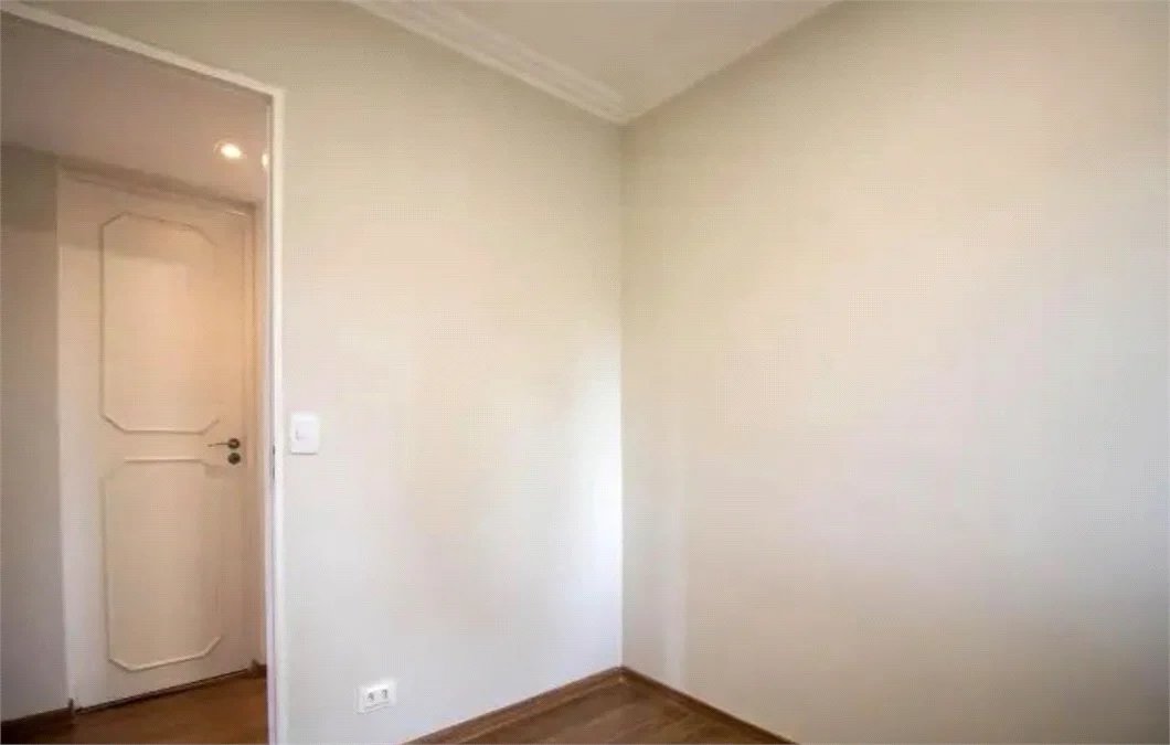 Apartamento à venda com 3 quartos, sendo 1 suíte,  em Jardim Ampliação, São Paulo, SP