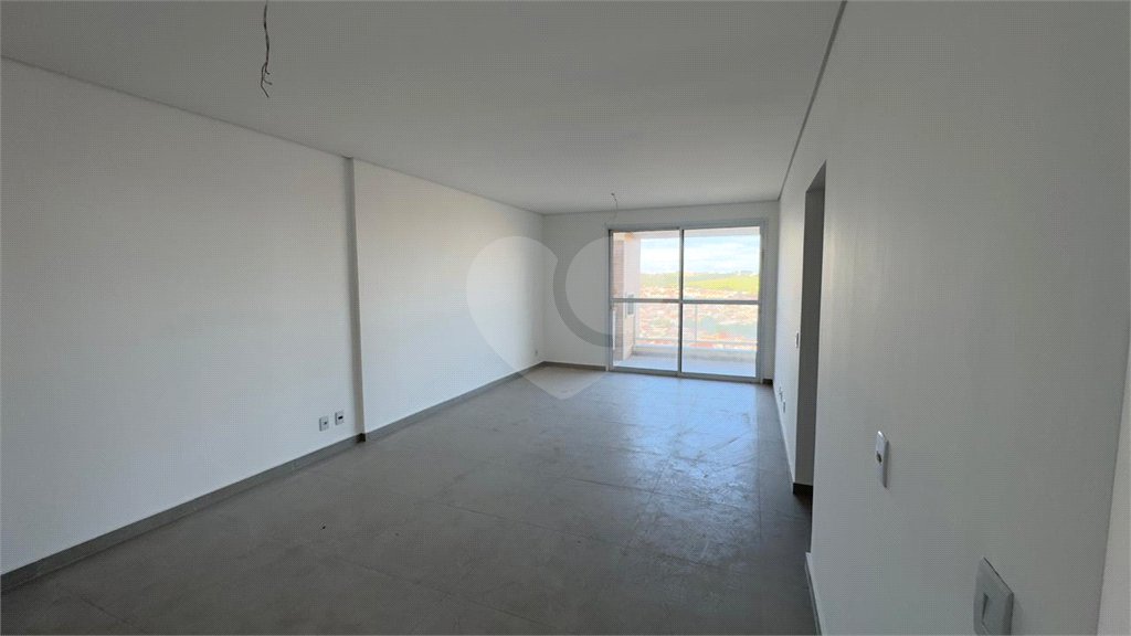 Aurora Gardens - Apartamento com 3 dormitórios e espaço de sobra.