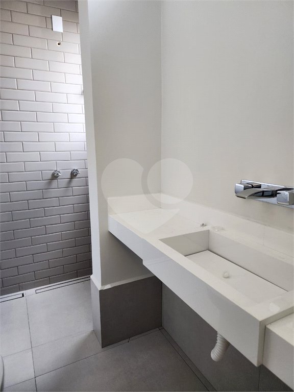 Casa à venda com 3 suítes no condomínio Terras de São Francisco, Vinhedo - SP