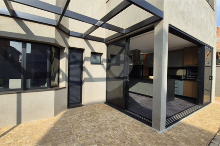 Casa à venda com 3 quartos, sendo 1 suíte, no condomínio Portal da Mata Rp, Ribeirão Preto - SP