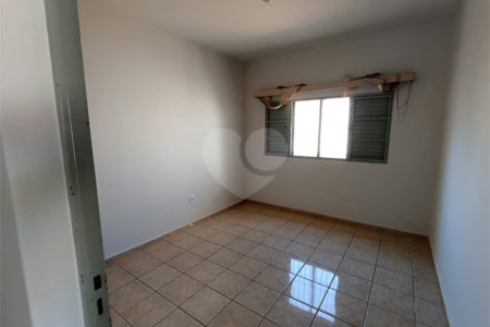 Casa à venda com 6 quartos, sendo 2 suítes, no Centro, Itapetininga, SP