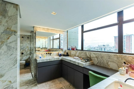 Apartamento à venda com 3 suítes em Vila Suzana, São Paulo, SP