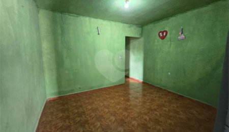 Casa à venda com 2 quartos em Vila Carvalho, Itapetininga, SP