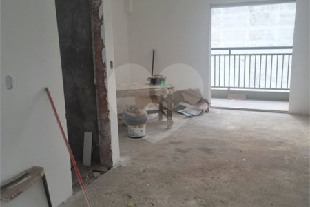 Apartamento à venda com 1 quarto em Vila Mazzei, São Paulo, SP