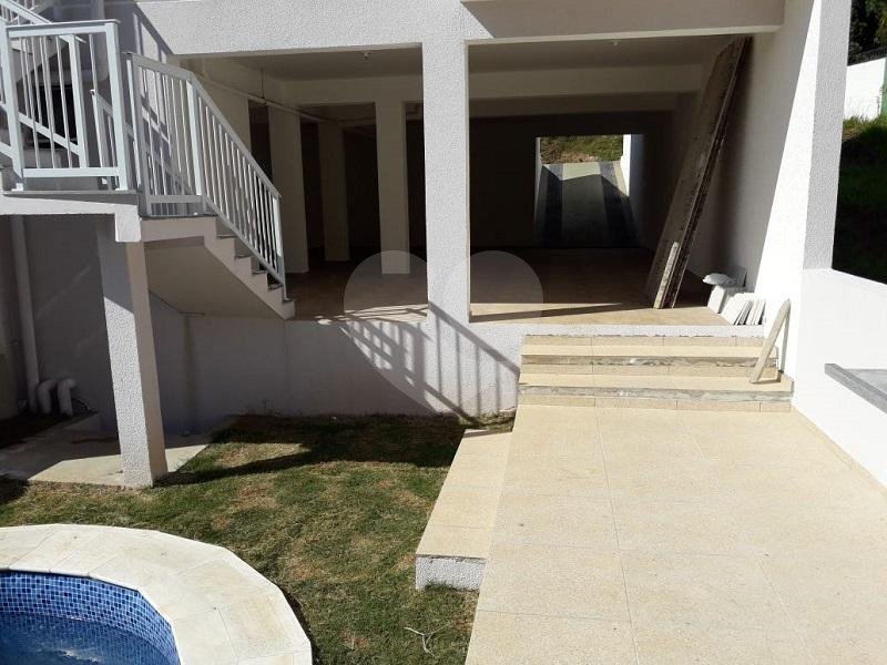 Sobrado à venda com 3 quartos, sendo 1 suíte, em Villa Verde, Franco da Rocha, SP