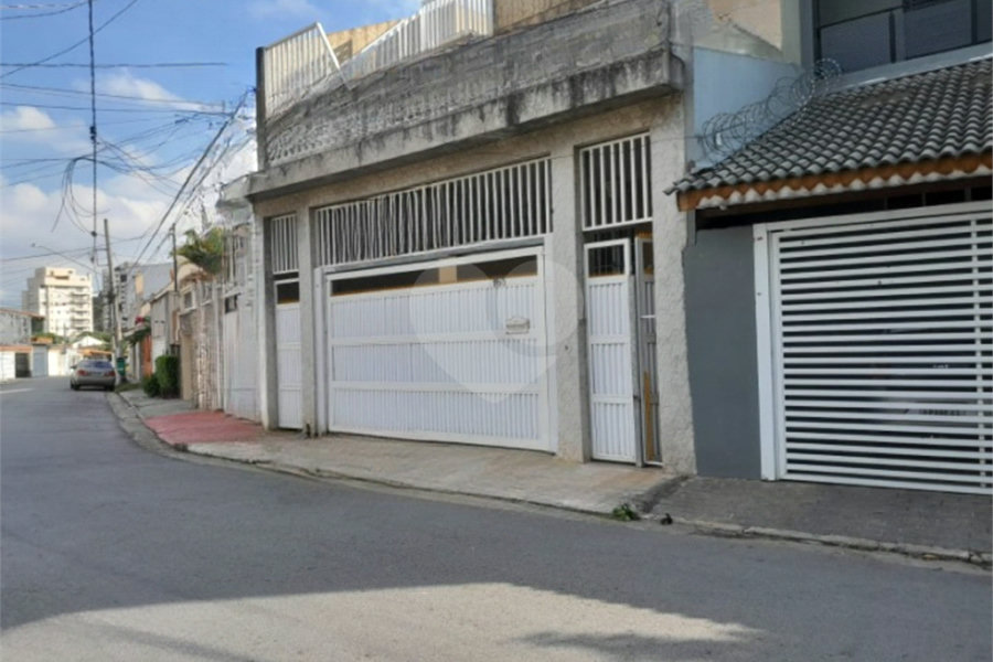 Sobrado à venda com 3 quartos, sendo 1 suíte,  em Saúde, São Paulo, SP