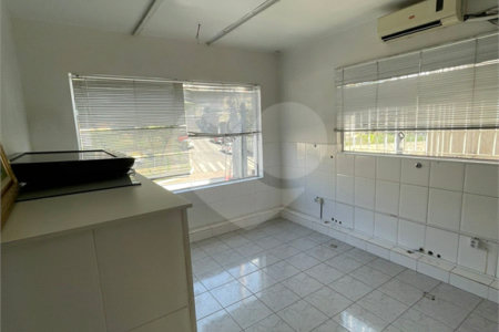 Sobrado à venda com 3 quartos, sendo 1 suíte, em Vila Mazzei, São Paulo, SP