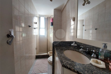 Cobertura à venda com 2 quartos, sendo 1 suíte,  em Tijuca, Rio de Janeiro, RJ