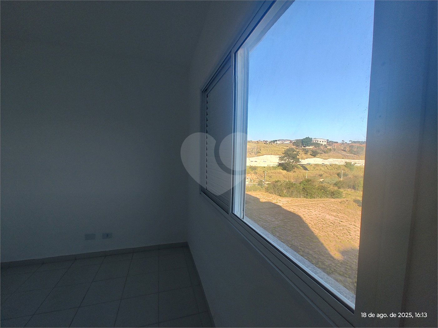 Apartamento para alugar com 3 quartos, sendo 1 suíte,  em Jardim das Palmeiras, Atibaia, SP