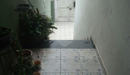 Sobrado à venda com 3 quartos, sendo 1 suíte,  em Parque Peruche, São Paulo, SP