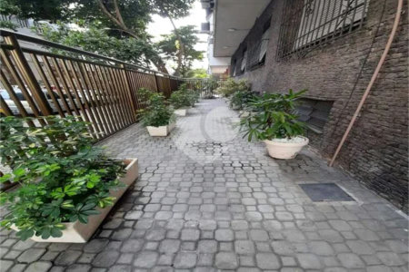 Apartamento à venda com 3 quartos, sendo 1 suíte, em Copacabana, Rio de Janeiro, RJ