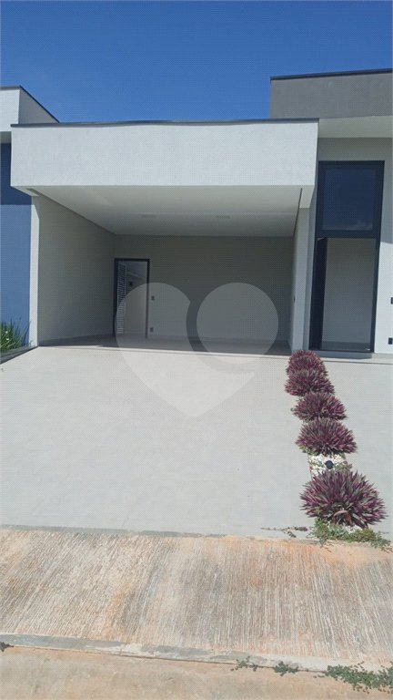 Casa à venda com 3 suítes no condomínio Jardim Residencial Dona Lucilla, Indaiatuba - SP