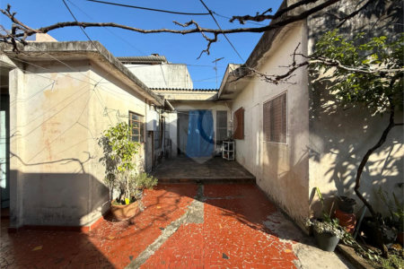 Terreno à venda com 2 quartos em Parada Inglesa, São Paulo, SP
