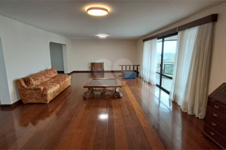 Apartamento para alugar com 4 quartos, sendo 3 suítes, em Santo Amaro, São Paulo, SP
