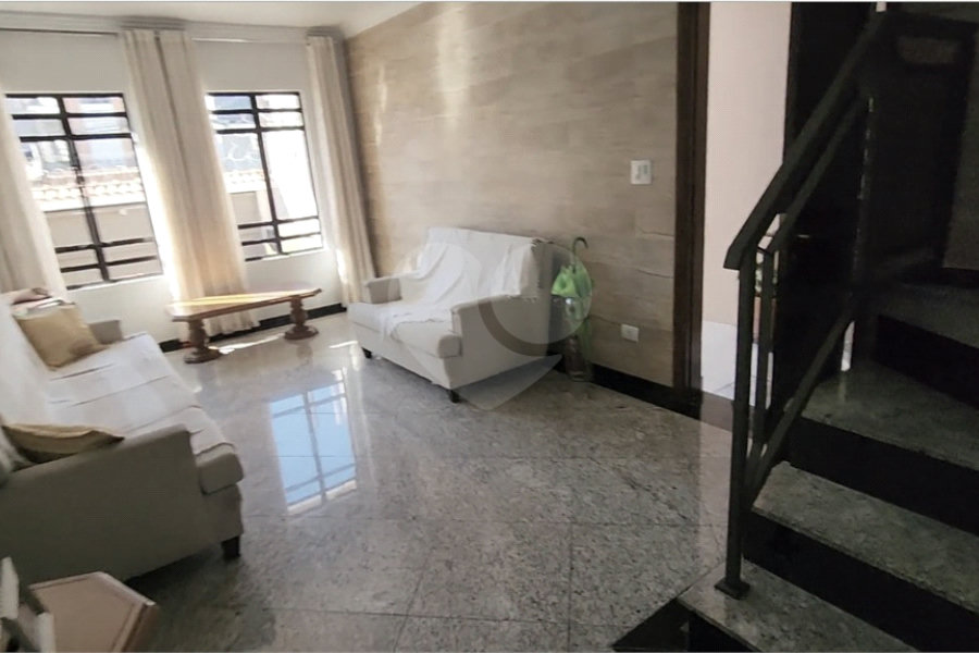 Casa à venda com 4 quartos, sendo 1 suíte, em Parada Inglesa, São Paulo, SP