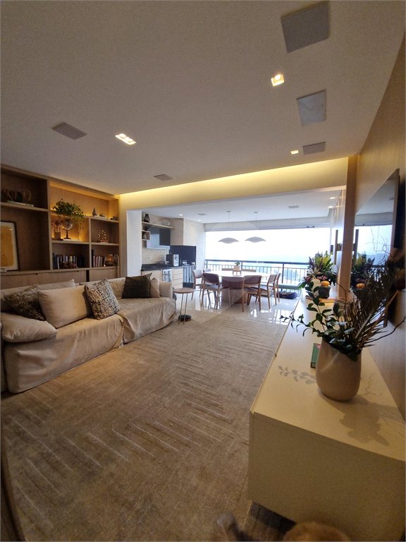 Apartamento à venda com 3 quartos, sendo 1 suíte,  em Jardim Leonor Mendes de Barros, São Paulo, SP