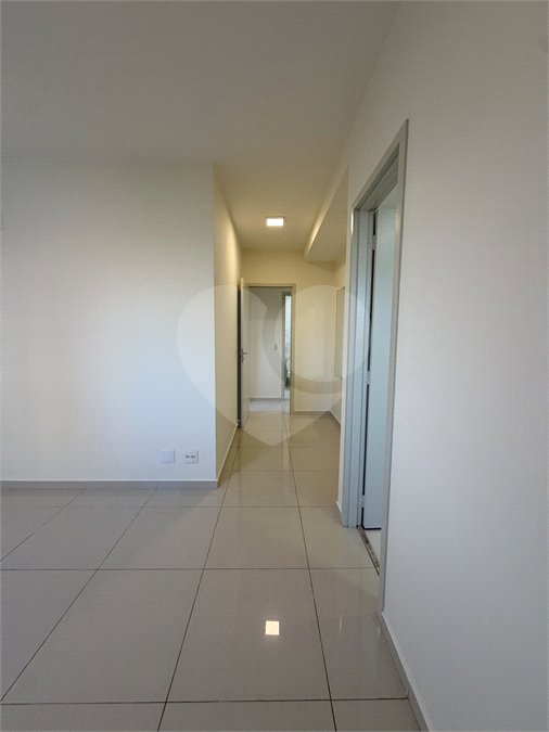 Apartamento para alugar com 2 quartos, sendo 1 suíte,  em Vila Suissa, Mogi das Cruzes, SP