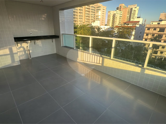Apartamento à venda ou para alugar com 2 quartos, sendo 1 suíte,  em Enseada, Guarujá, SP