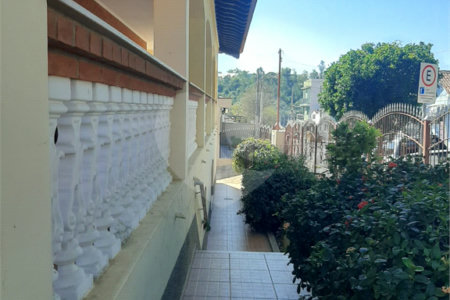 Casa à venda com 3 quartos, sendo 1 suíte, no Centro, Vinhedo, SP