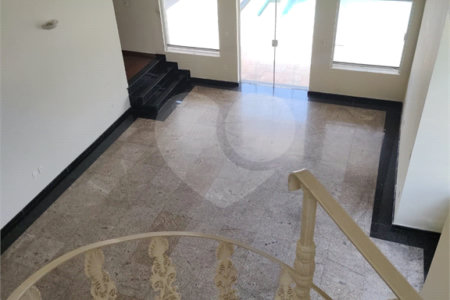 Casa à venda com 4 suítes no condomínio Estância Marambaia, Vinhedo - SP