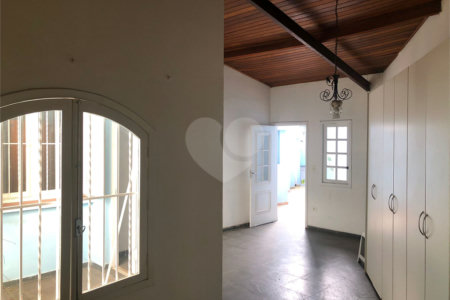 Casa Térrea à venda com 4 quartos, sendo 2 suítes, em Jardim das Bandeiras, São Paulo, SP