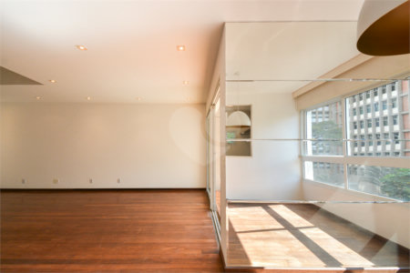 Duplex à venda com 3 suítes em Jardim Paulista, São Paulo, SP