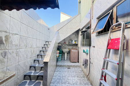 Casa à venda com 4 quartos, sendo 1 suíte, em Campo Grande, Rio de Janeiro, RJ