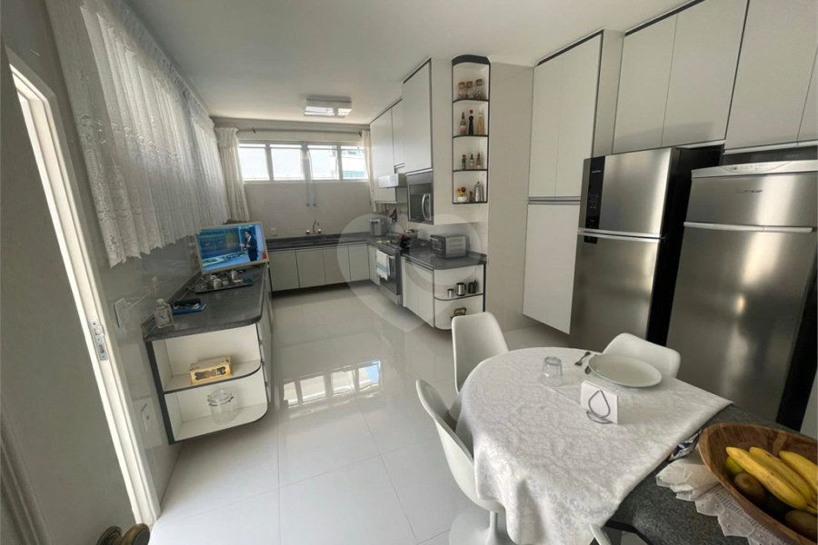 Casa Térrea à venda com 4 suítes em Vila Albertina, São Paulo, SP