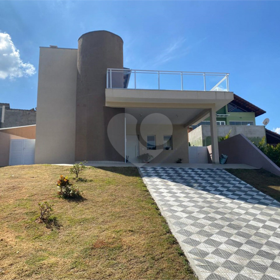 Casa à venda com 3 quartos, sendo 1 suíte, no condomínio Terras de Santa Adelia, Vargem Grande Paulista - SP