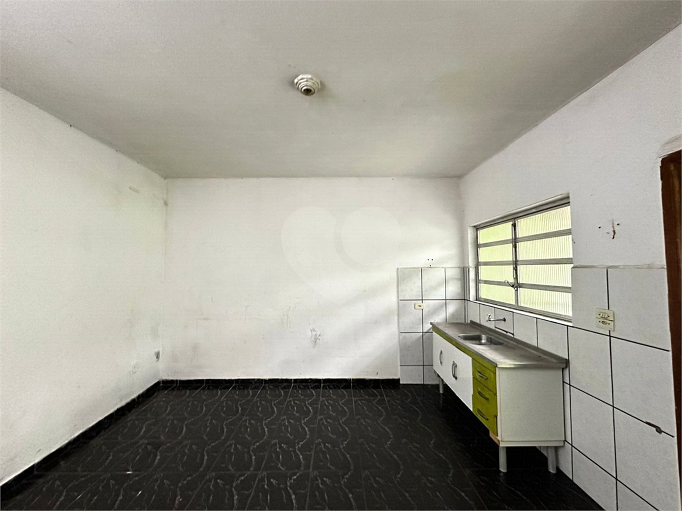 Casa à venda com 1 quarto em Jardim Suzanópolis, Suzano, SP