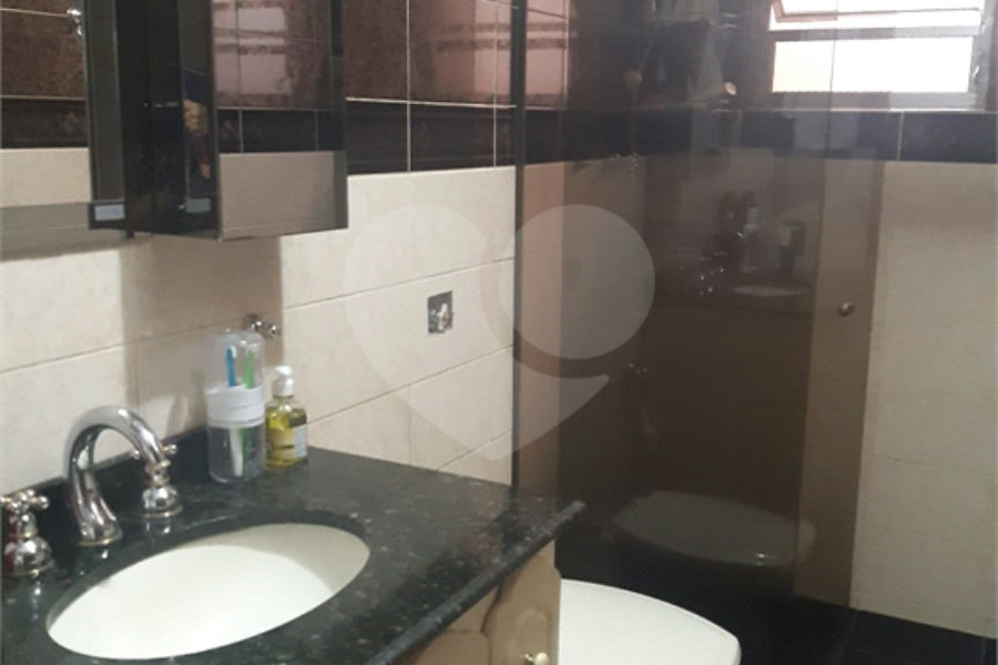 Sobrado à venda com 5 quartos, sendo 3 suítes, em Horto, São Paulo, SP