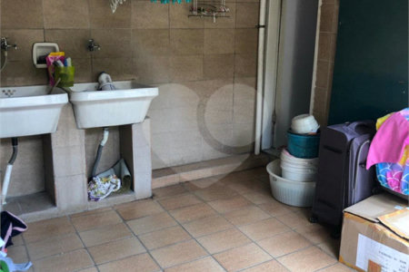 Sobrado à venda com 4 quartos em Água Branca, São Paulo, SP