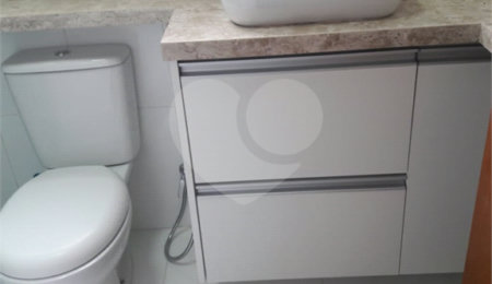 Casa à venda com 3 quartos, sendo 2 suítes, em Sé, São Paulo, SP