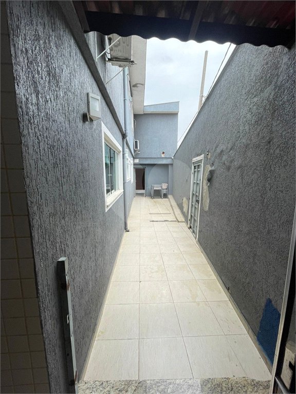 Sobrado à venda com 3 suítes em Vila Nivi, São Paulo, SP