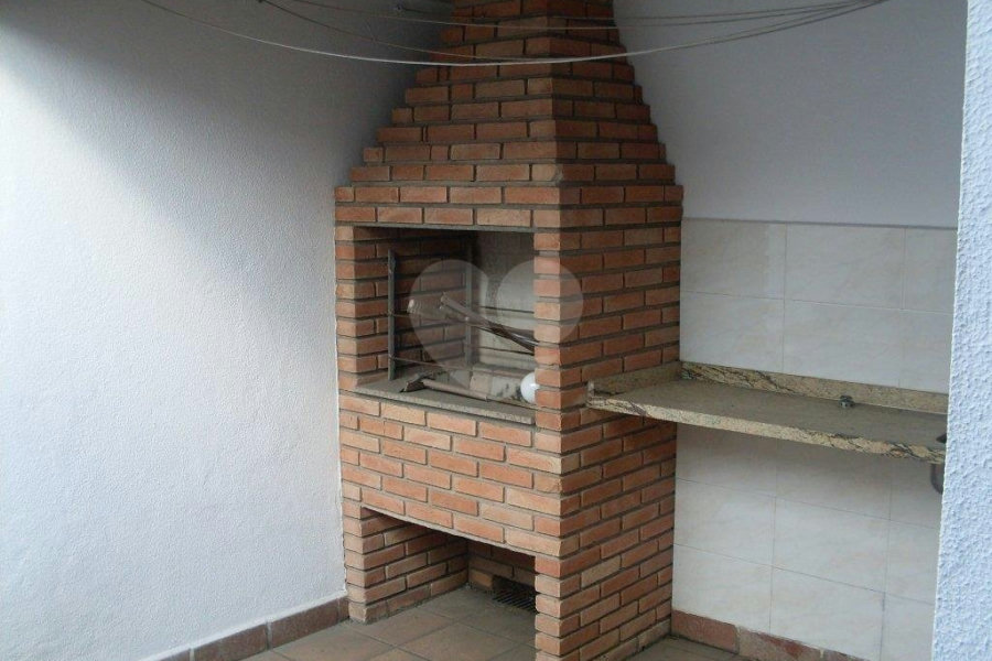Casa à venda com 3 quartos, sendo 1 suíte,  em Vila Irmãos Arnoni, São Paulo, SP