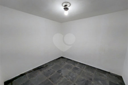 Casa à venda com 2 quartos, sendo 1 suíte, em Vila Barão, Sorocaba, SP