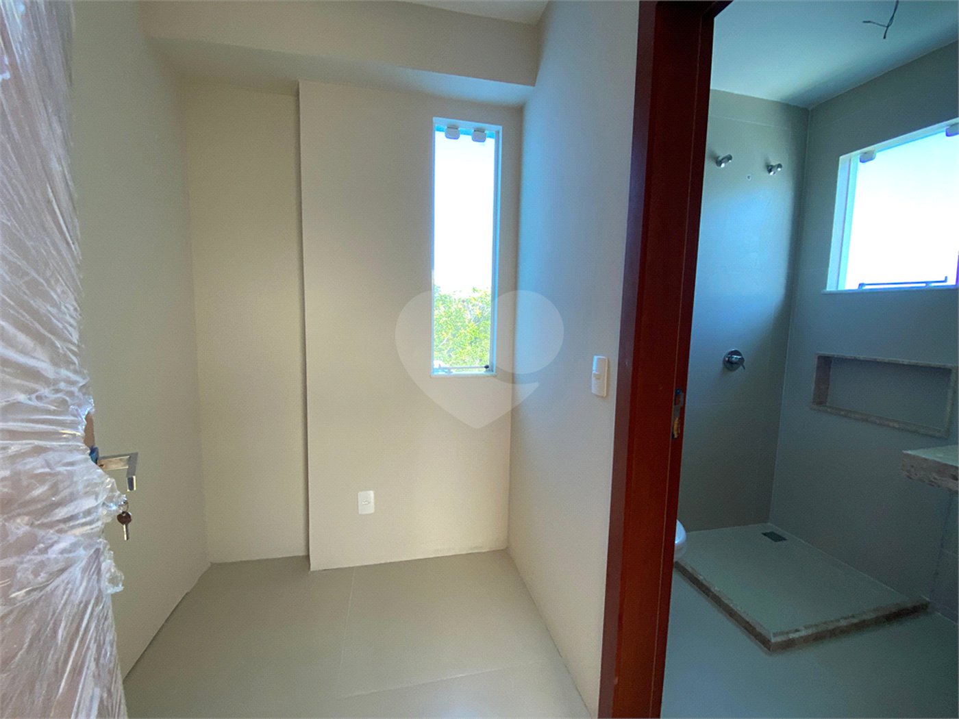 Casa à venda com 4 quartos, sendo 3 suítes, em Orla Norte, Porto Seguro, BA