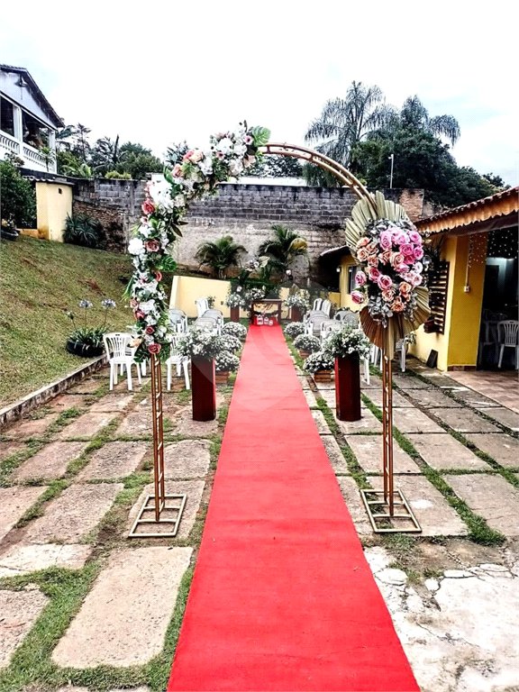 Chácara para alugar com 5 quartos, sendo 3 suítes, em Jardim Estância Brasil, Atibaia, SP