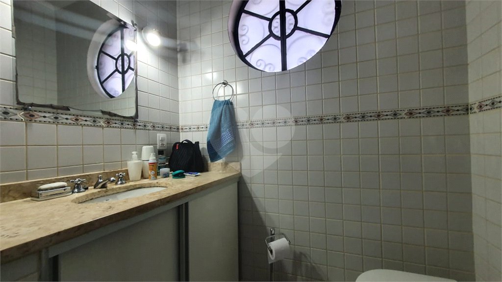 Sobrado à venda com 5 quartos, sendo 3 suítes, em Jardim Virginia Bianca, São Paulo, SP