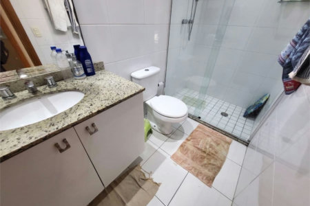Apartamento Residencial à venda, Gonzaga, Santos - AP0120.