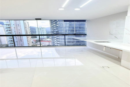 Apartamento à venda com 3 quartos, sendo 1 suíte,  em Recreio dos Bandeirantes, Rio de Janeiro, RJ