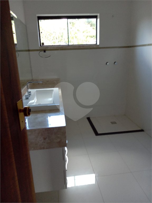 Sobrado à venda ou para alugar com 4 quartos, sendo 2 suítes, em Serra da Cantareira, Mairiporã, SP
