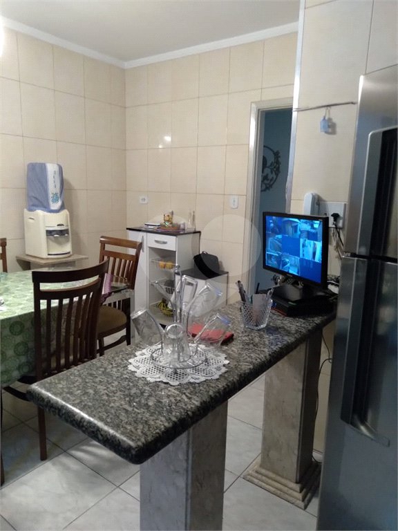 Casa Térrea à venda com 3 quartos, sendo 1 suíte, em Vila Galvão, Guarulhos, SP