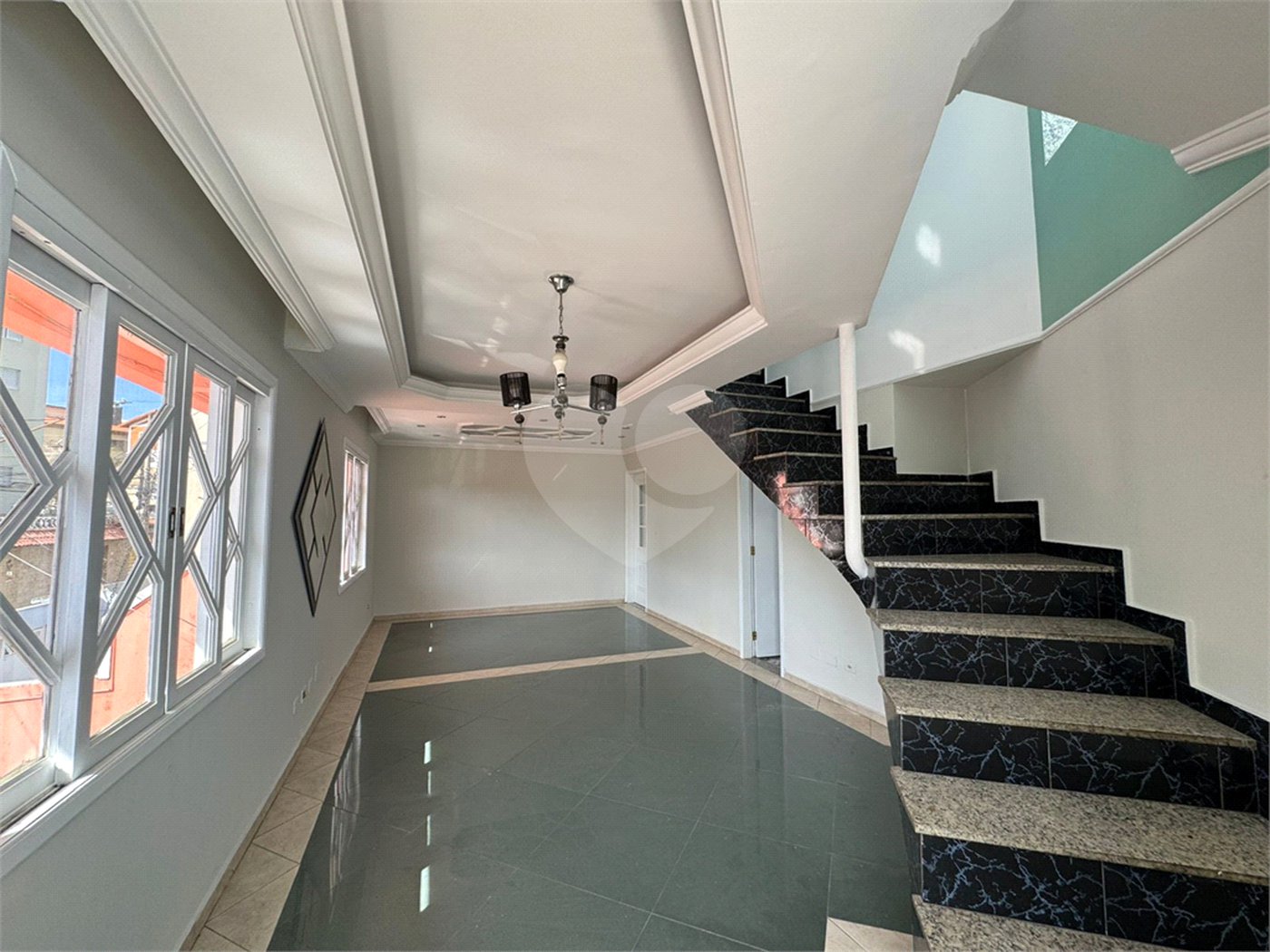 Casa à venda com 3 quartos, sendo 1 suíte,  em Vila Rosália, Guarulhos, SP