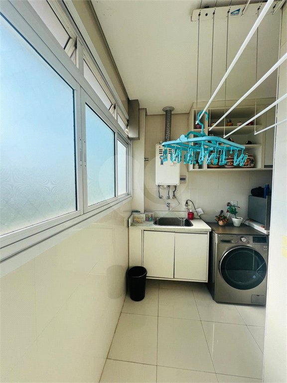 Apartamento à venda com 3 quartos, sendo 1 suíte, em Alto da Boa Vista, São Paulo, SP