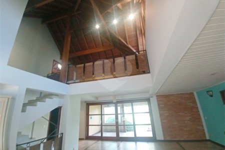 Casa à venda com 3 quartos, sendo 1 suíte,  no condomínio Estância Marambaia, Vinhedo - SP